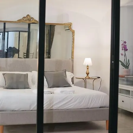 Spacious & Quiet Miracle In Trastevere Рим